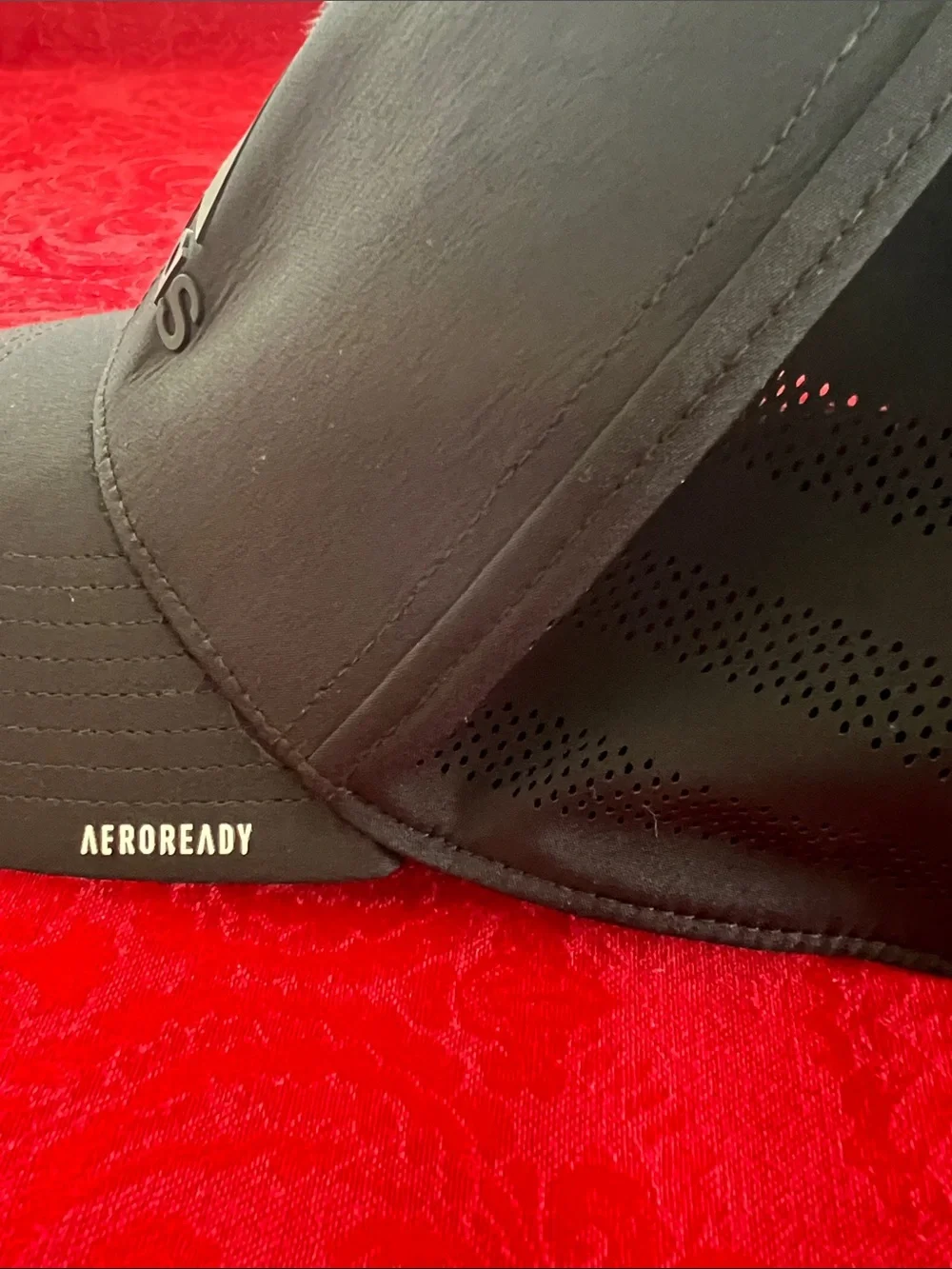 adidas Aeroready Black Performance Baseball Cap L/XL Mesh Vent Running Golf Hat